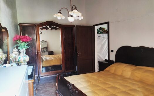 Cingoli Immobiliare Rif. 981 AFFASCINANTE CIELO-TERRA IN PIETRA A SAN SEVERINO MARCHE