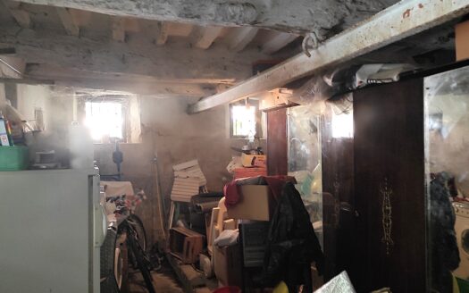 Cingoli Immobiliare Rif. 981 AFFASCINANTE CIELO-TERRA IN PIETRA A SAN SEVERINO MARCHE