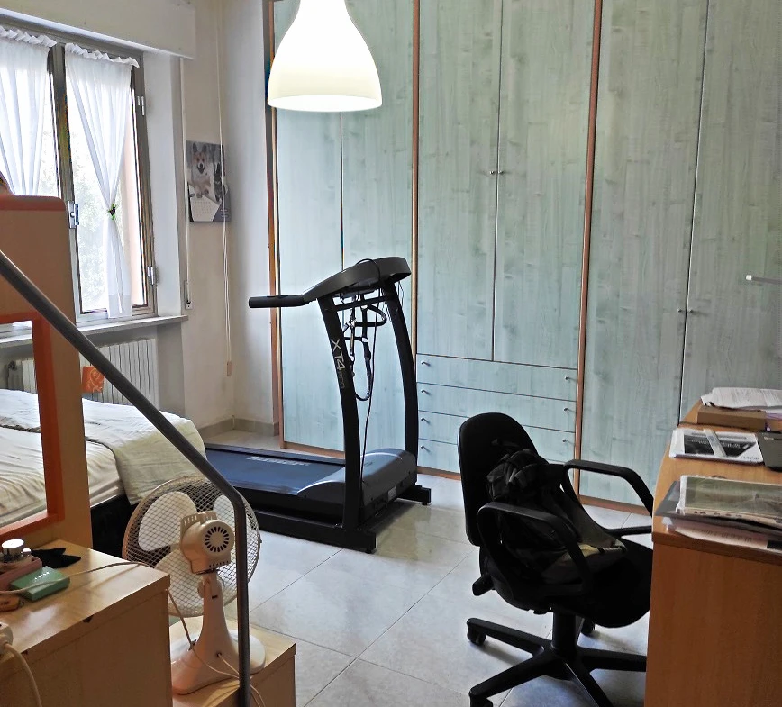 868