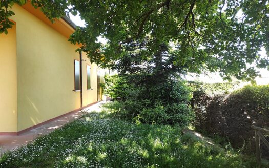 RIF. 984 SPLENDIDA VILLETTA BIFAMILIARE CON GIARDINO ESCLUSIVO E VISTA PANORAMICA