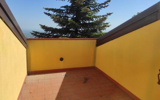RIF. 984 SPLENDIDA VILLETTA BIFAMILIARE CON GIARDINO ESCLUSIVO E VISTA PANORAMICA