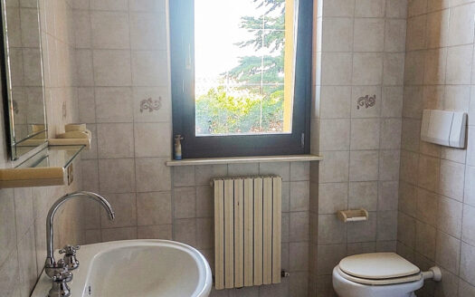 RIF. 984 SPLENDIDA VILLETTA BIFAMILIARE CON GIARDINO ESCLUSIVO E VISTA PANORAMICA